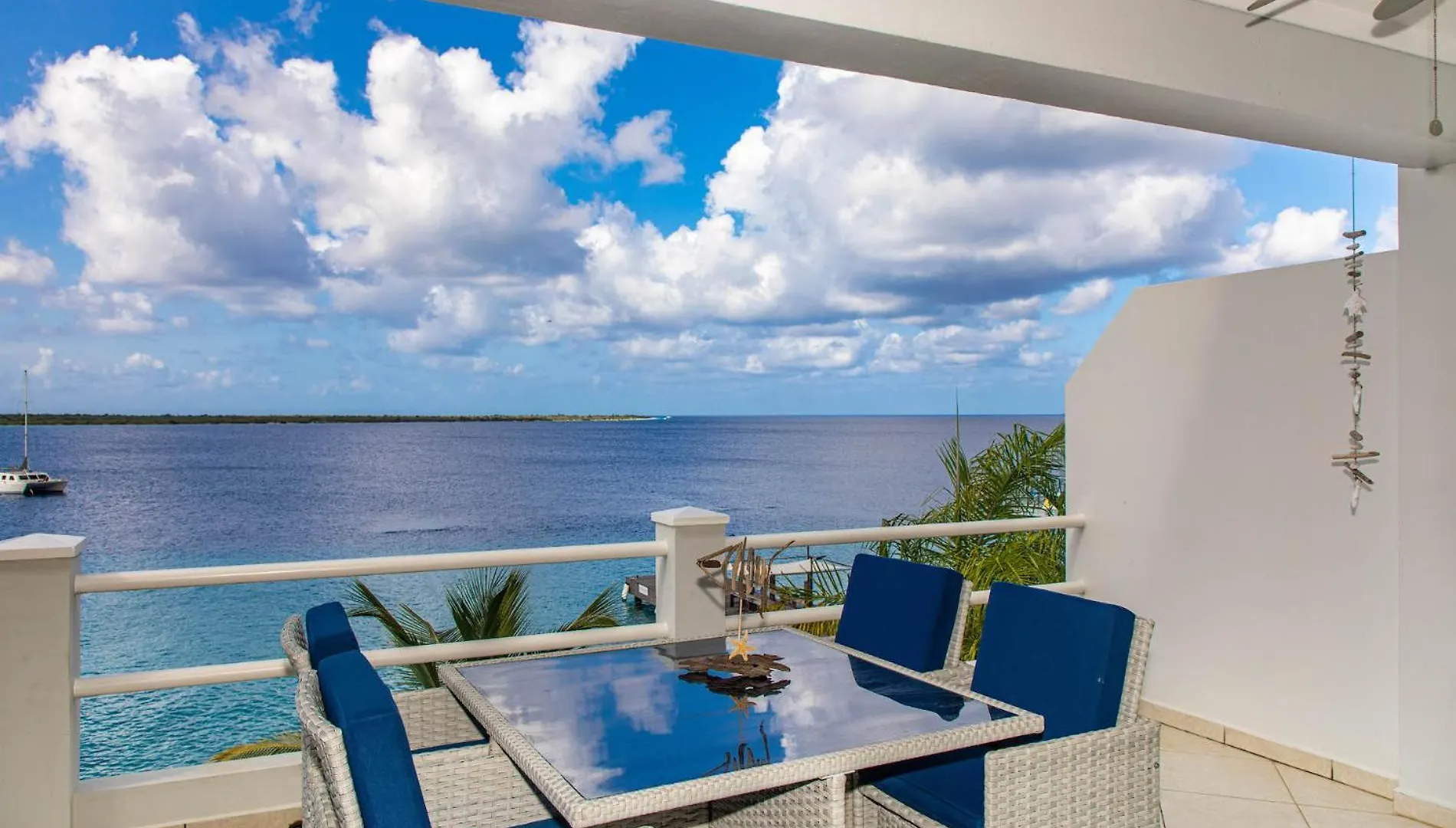 Apartment Oceanfront Flying Fish At Den Laman Kralendijk